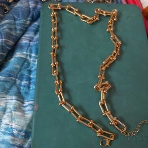 18” gold tone necklace with 2”extender paper clip style